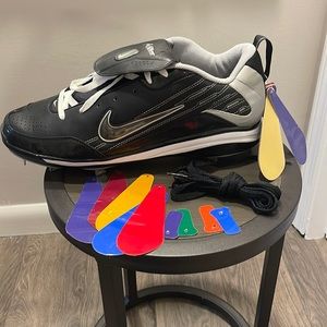 Brand new Nike Air show men’s baseball cleats size 15